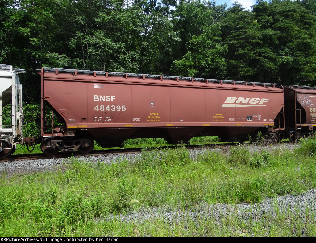 BNSF 484395